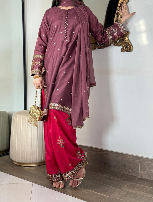 Amna Khurram – Viscose Embroidered Sharara 3 Piece Suit with Chiffon Dupatta