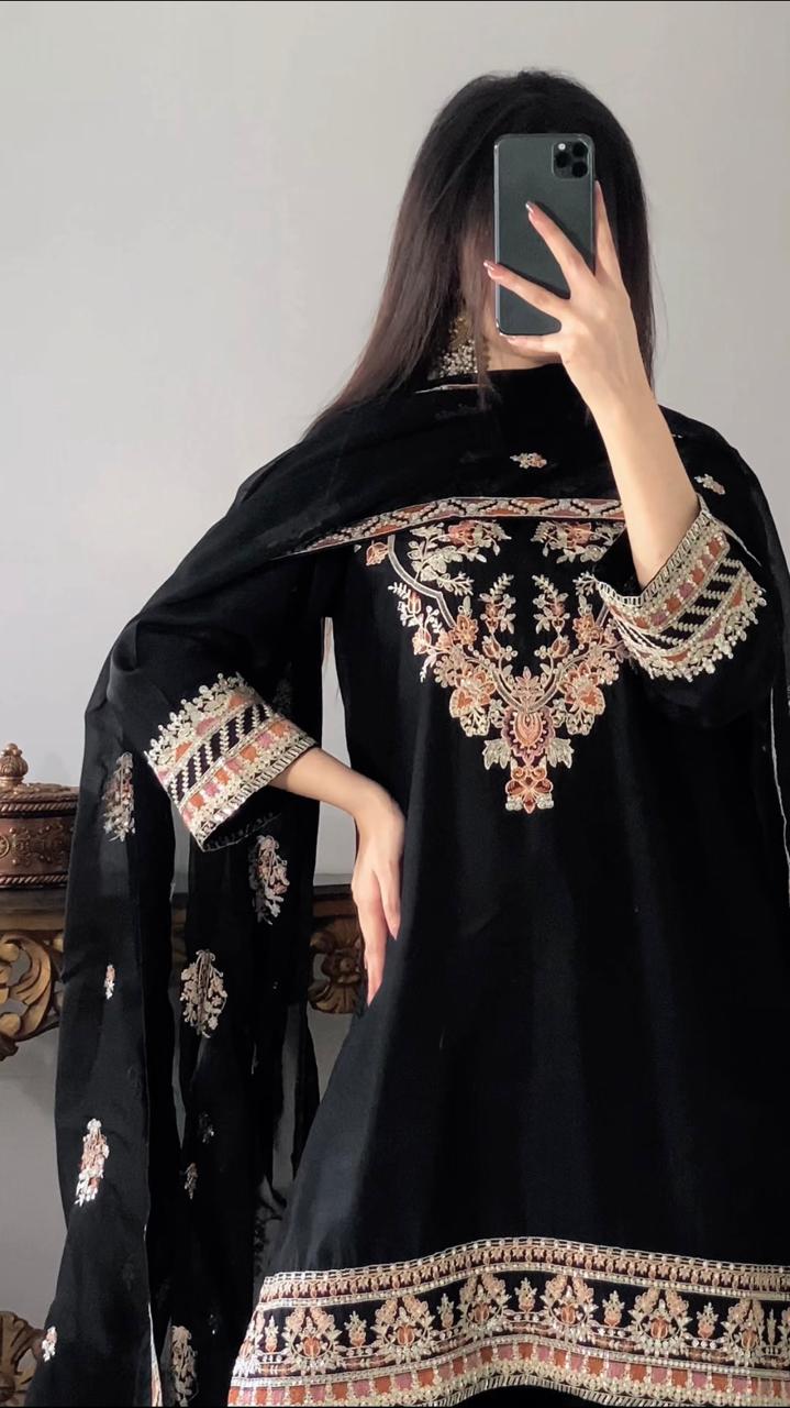 Amna Khurram – Viscose Embroidered Sharara 3 Piece Suit with Chiffon Dupatta