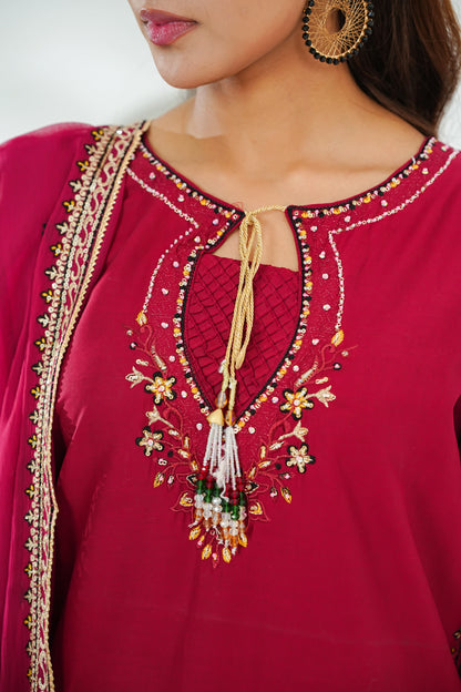 Amna Khuram – MAROON Embroidered 3PC Cotton Lawn Stitched Outfit