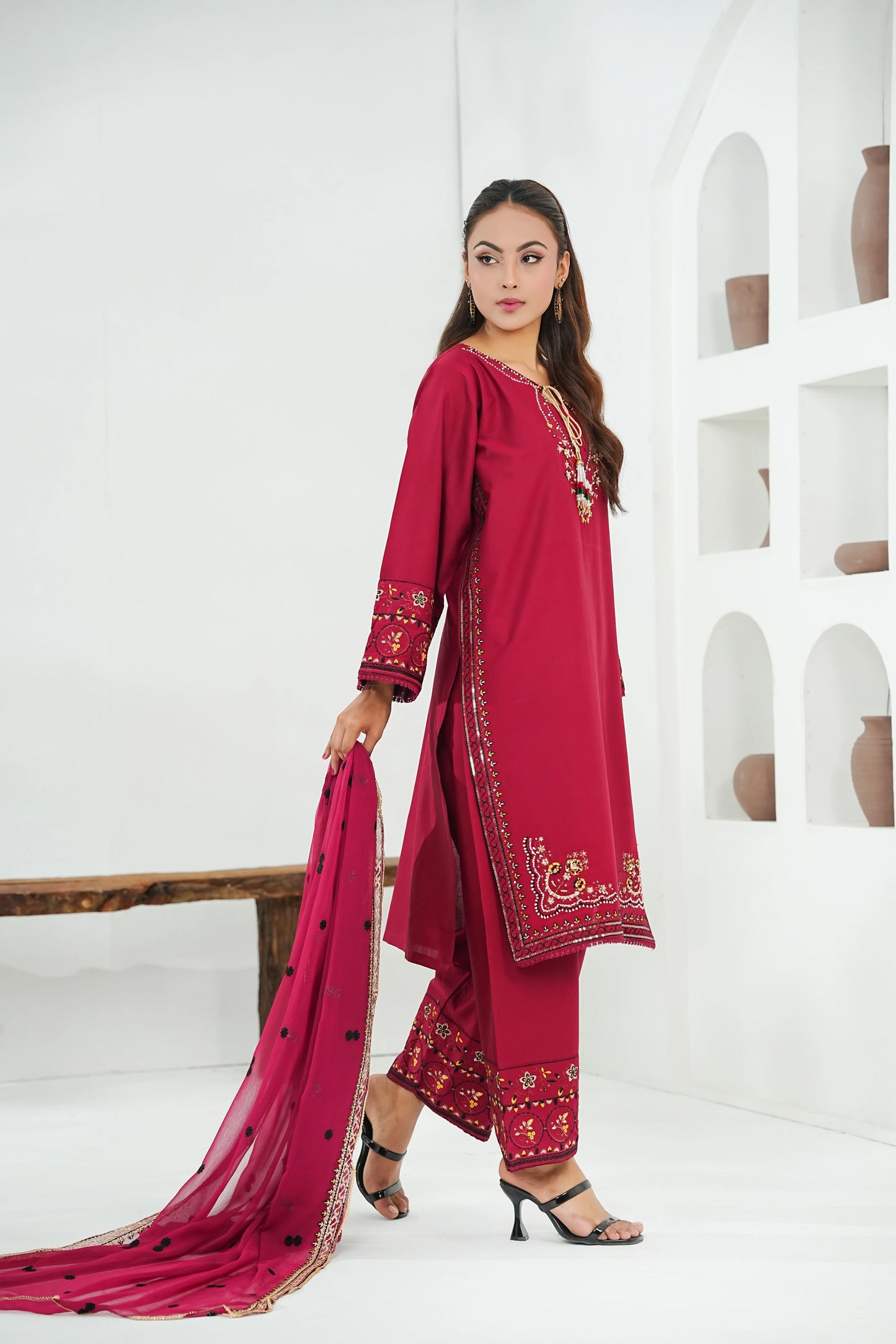 Amna Khuram – MAROON Embroidered 3PC Cotton Lawn Stitched Outfit