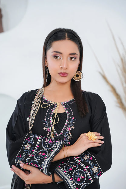 Amna Khuram – BLACK Embroidered 3PC Cotton Lawn Stitched Outfit