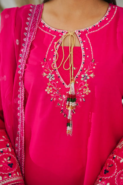 Amna Khuram – PINK Embroidered 3PC Cotton Lawn Stitched Outfit