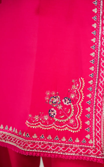 Amna Khuram – PINK Embroidered 3PC Cotton Lawn Stitched Outfit