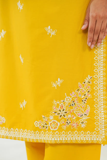 Amna Khuram – YELLOW Cut Dana Emb Neck 3PC Cotton Lawn Stitched Suit