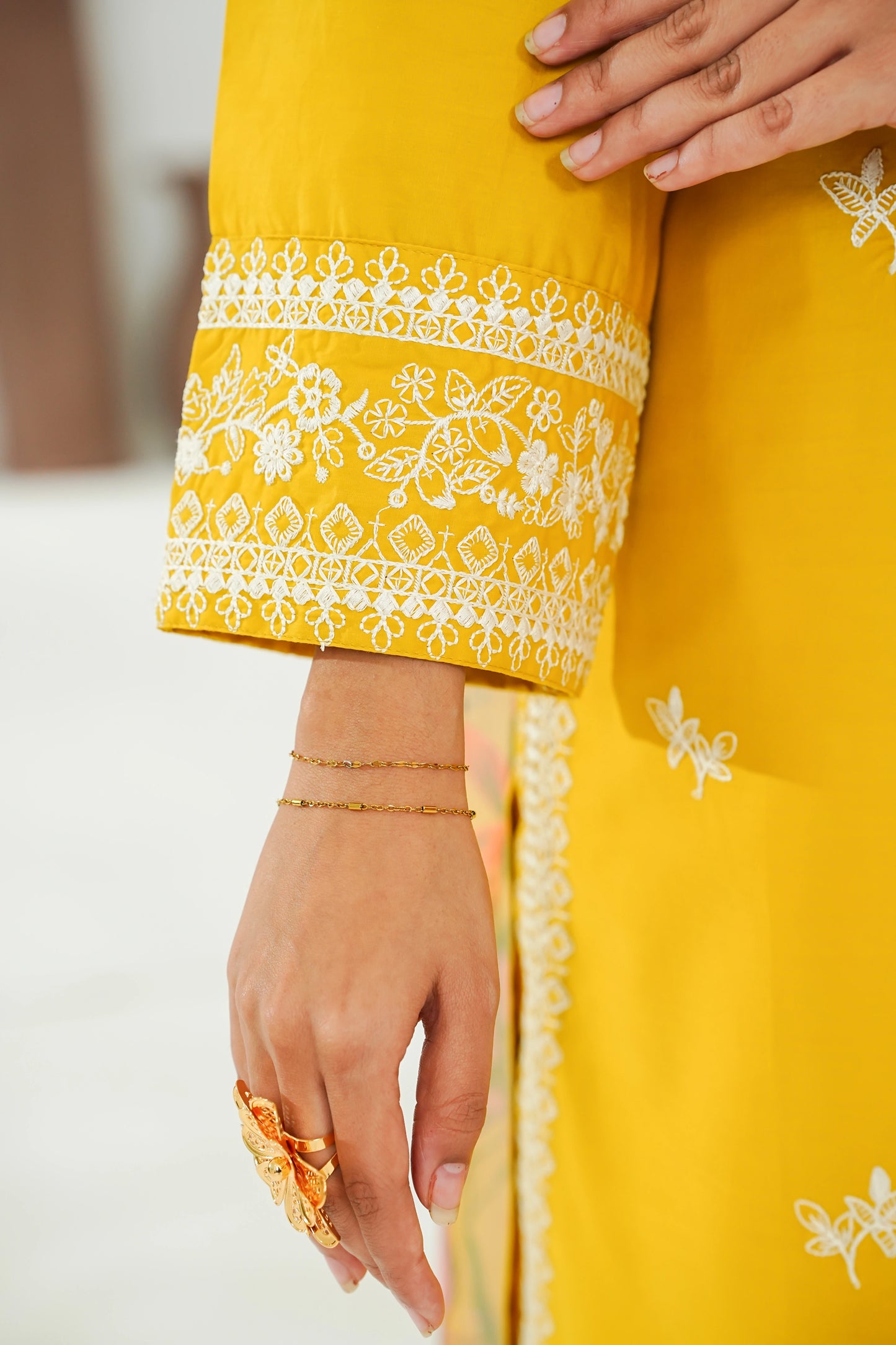 Amna Khuram – YELLOW Cut Dana Emb Neck 3PC Cotton Lawn Stitched Suit