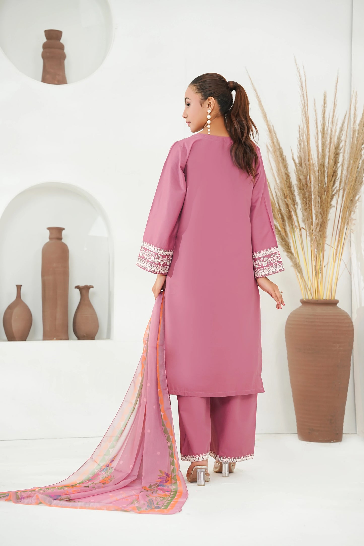 Amna Khuram – LILAC Cut Dana Emb Neck 3PC Cotton Lawn Stitched Suit