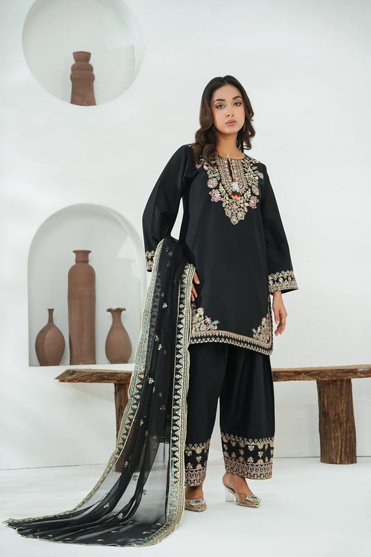 Amna Khuram – BLACK Charizma Style 3PC Cotton Lawn Stitched Suit