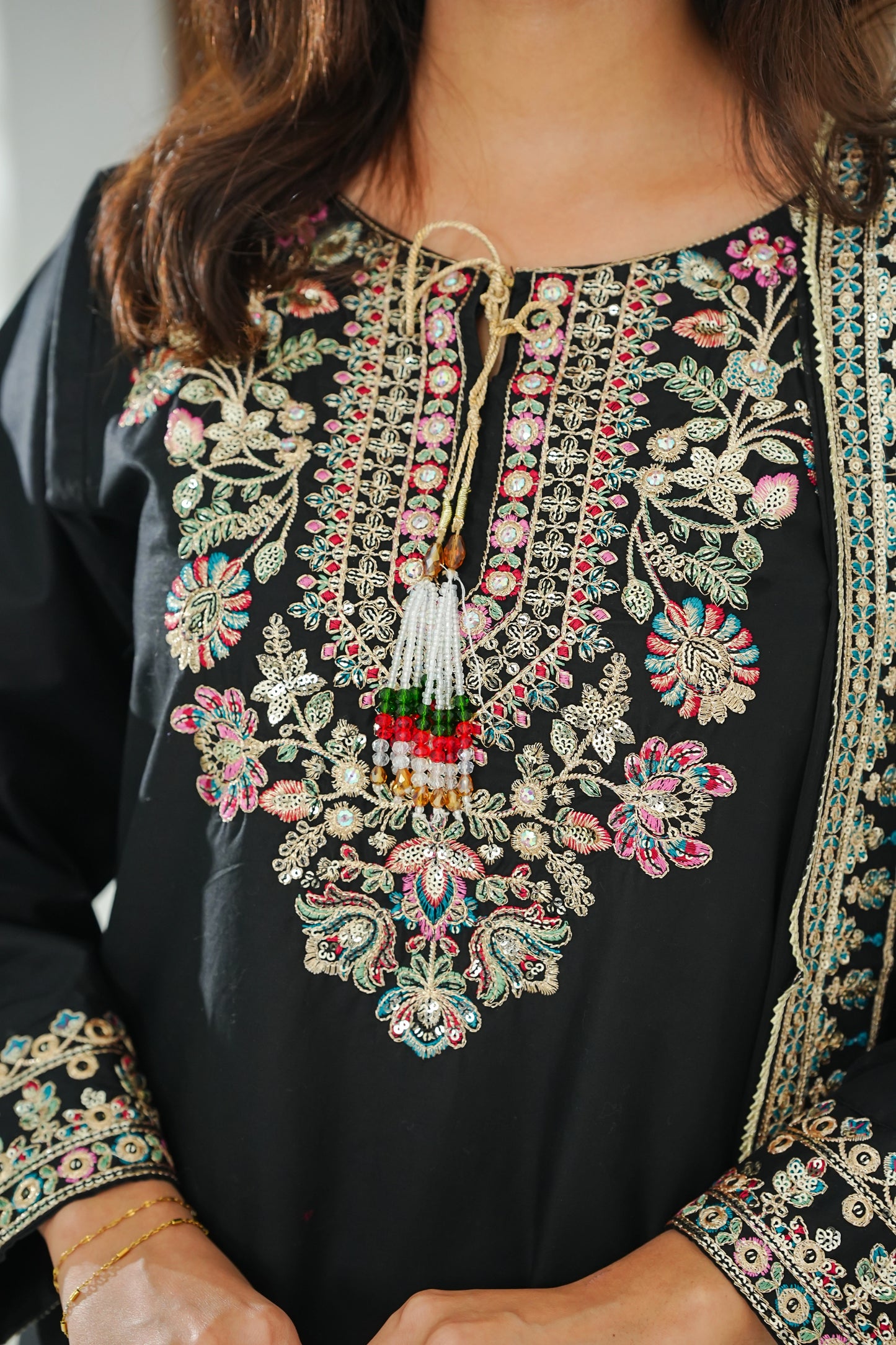 Amna Khuram – BLACK Charizma Style 3PC Cotton Lawn Stitched Suit