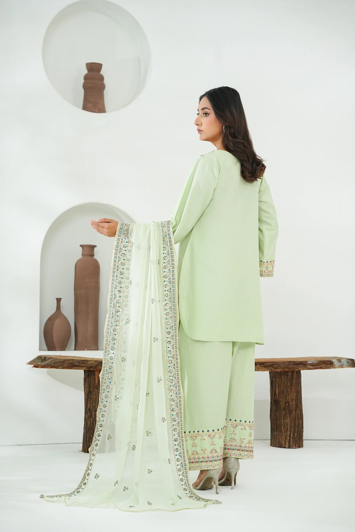Amna Khuram – Mint Charizma Style 3PC Cotton Lawn Stitched Suit