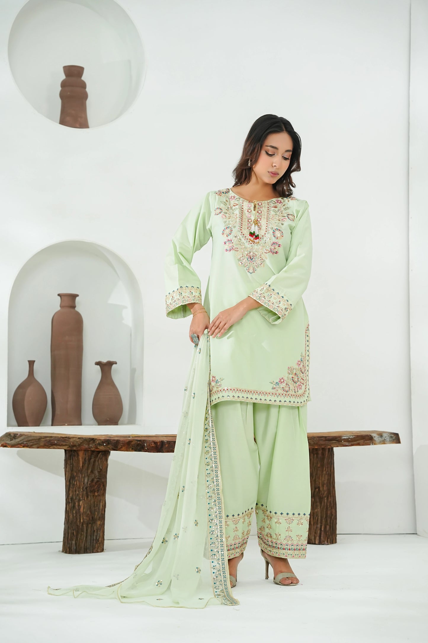 Amna Khuram – Mint Charizma Style 3PC Cotton Lawn Stitched Suit