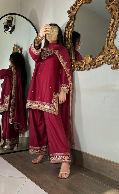 Amna Khurram – Premium Viscose Embroidered 3 Piece Suit with Chiffon Dupatta