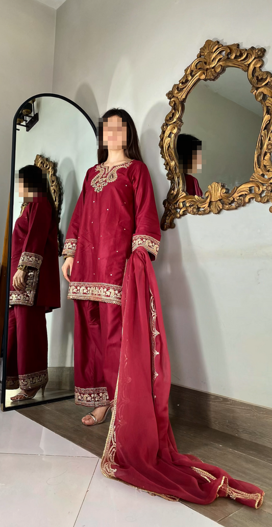 Amna Khurram – Premium Viscose Embroidered 3 Piece Suit with Chiffon Dupatta