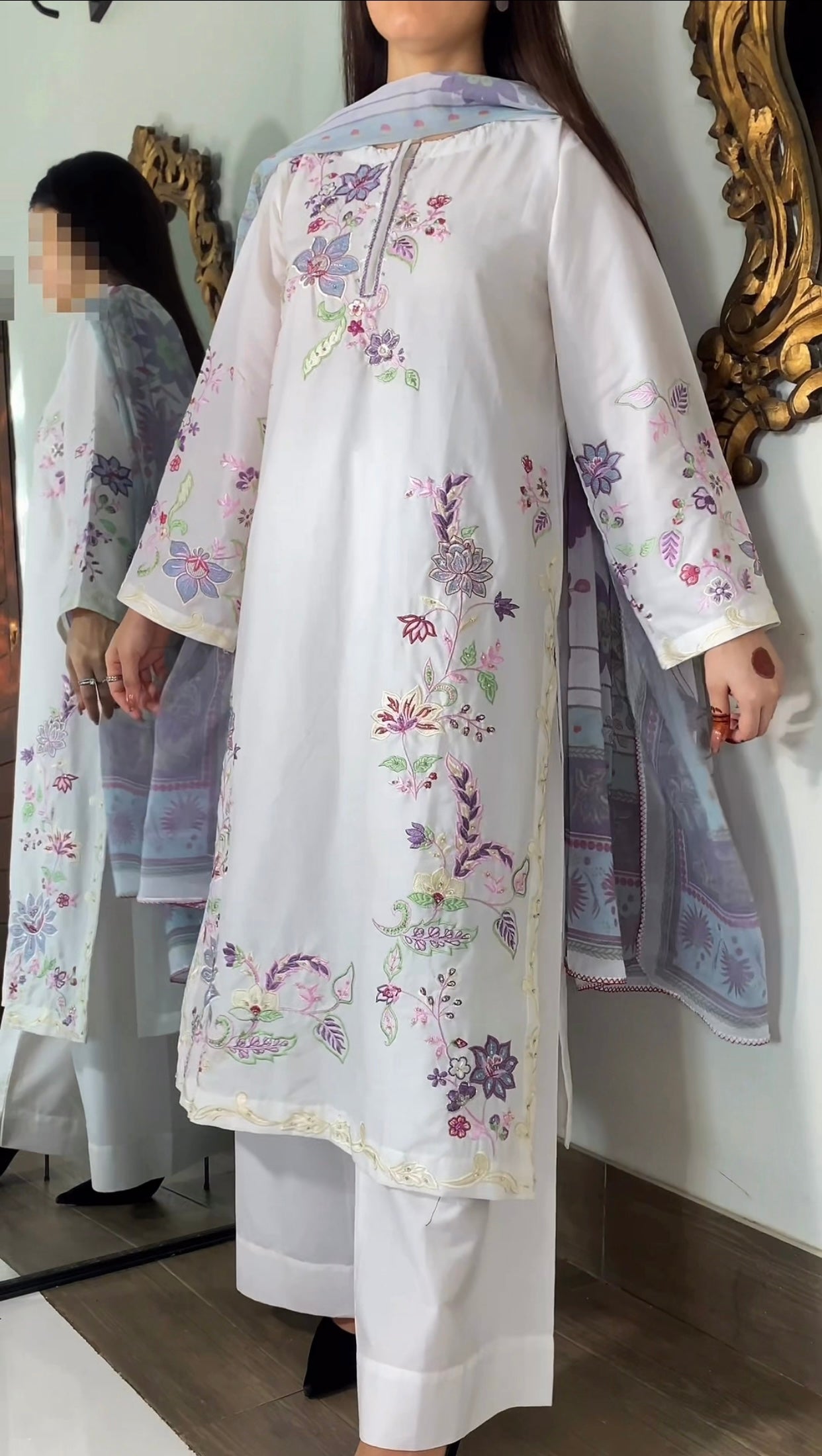 Amna Khurram – 3 Piece Lawn Embroidered Suit with Chiffon Dupatta