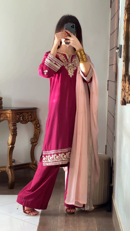 Amna Khurram Formal Collection – Viscose 3 Piece Suit with Embroidered Chiffon Dupatta
